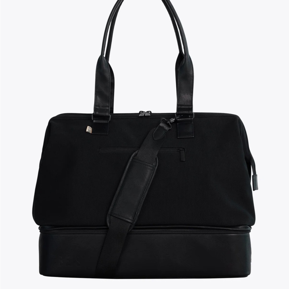 Beis Weekender Bag in Black. Almost new condition.